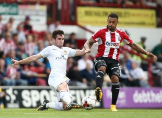 Leeds United vs Brentford, 1h45 ngày 22/8: hi vọng cửa nào? Leeds United vs Brentford