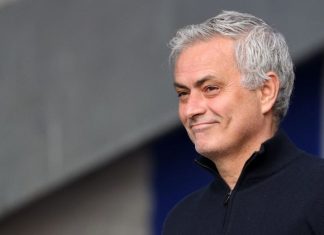 Tin chuyển nhượng 01/5: Mourinho tìm được việc mới sau chia tay Tottenham, Arsenal chiêu mộ “tiểu Haaland” thay cho Lacazette Mourinho 2